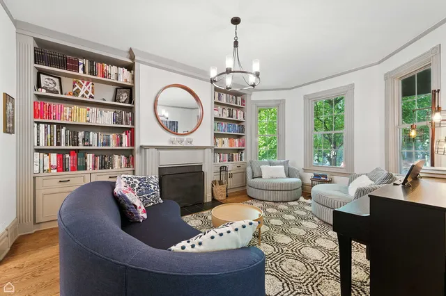 $1,395,000 | 5729 South Harper Avenue, Chicago, IL 60637