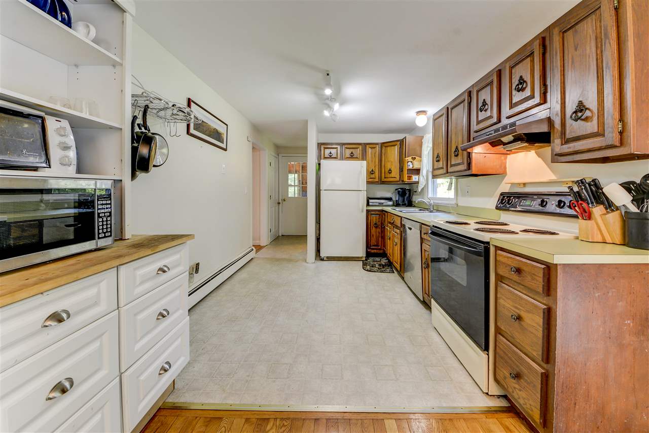 29 Oyster River Road Durham, NH 03824 - Photo 10 of 40 Gallery Image 10