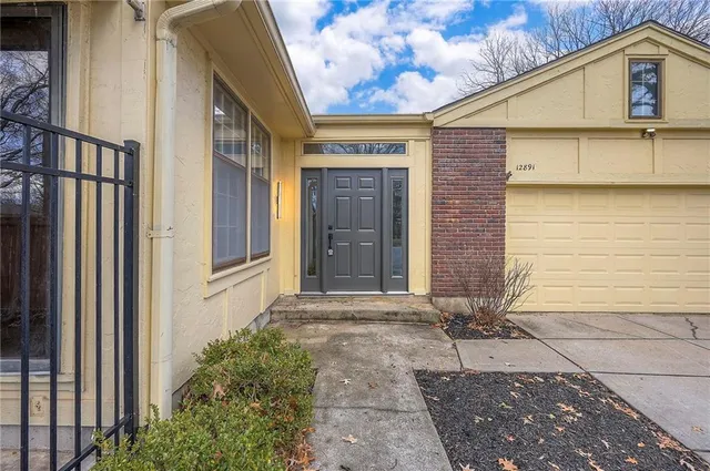 $449,900 | 12891 Cambridge Court, Leawood, KS 66209