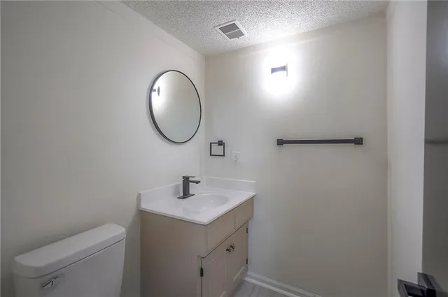 $449,900 | 12891 Cambridge Court, Leawood, KS 66209