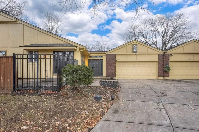 $449,900 | 12891 Cambridge Court, Leawood, KS 66209