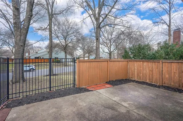 $449,900 | 12891 Cambridge Court, Leawood, KS 66209