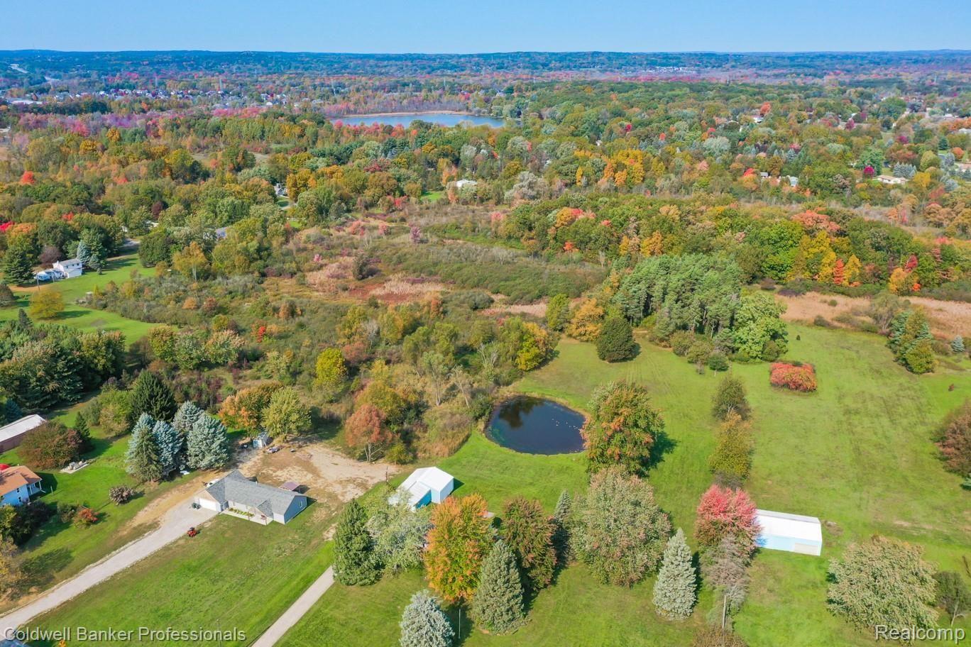4226 Morgan Road Lake Orion, MI 48359 - Photo 60 of 66 4226 Morgan-62.jpg