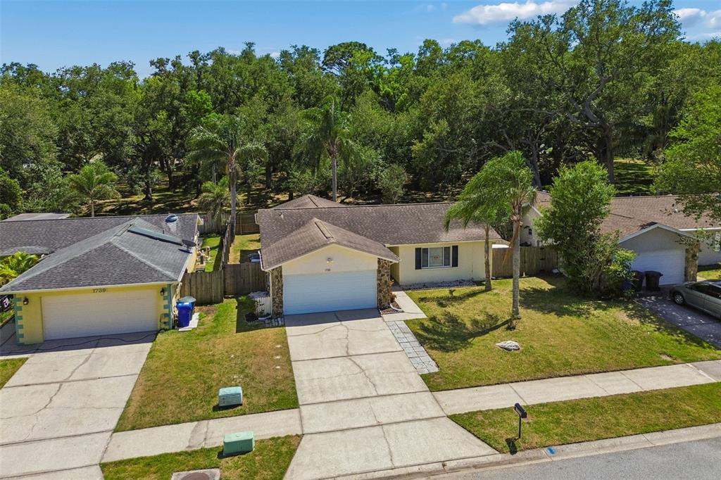 1733 Sutton Place Dunedin, FL 34698 - Photo 36 of 38