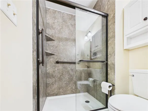 $345,000 | 1475 Grandview Drive, Warrensburg, MO 64093