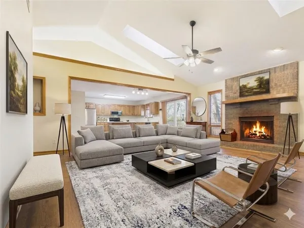 $345,000 | 1475 Grandview Drive, Warrensburg, MO 64093