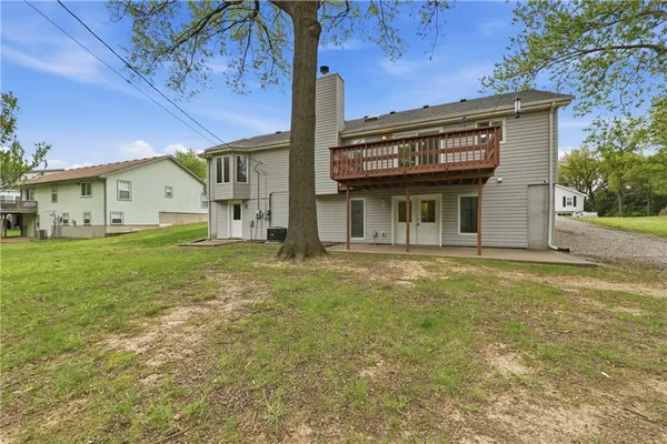 $339,000 | 1475 Grandview Drive, Warrensburg, MO 64093
