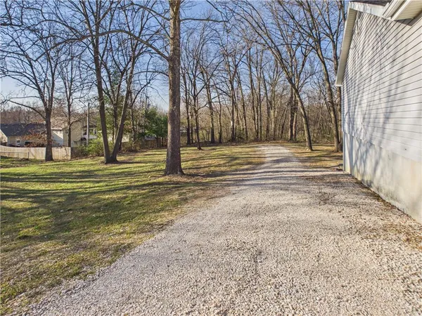 $345,000 | 1475 Grandview Drive, Warrensburg, MO 64093