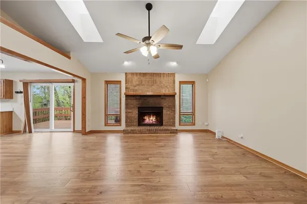 $339,000 | 1475 Grandview Drive, Warrensburg, MO 64093