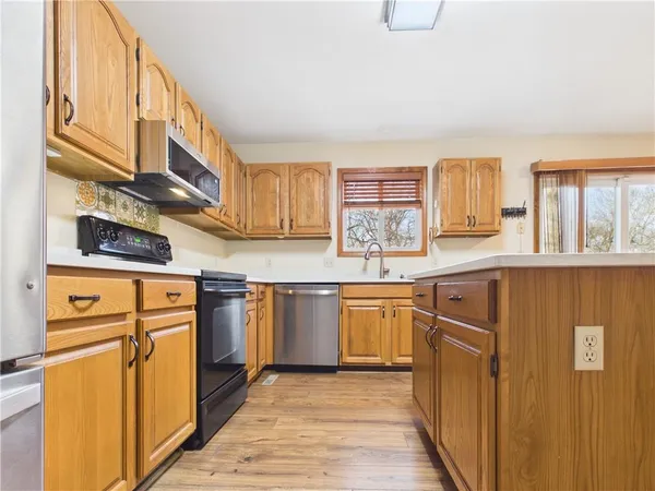 $345,000 | 1475 Grandview Drive, Warrensburg, MO 64093