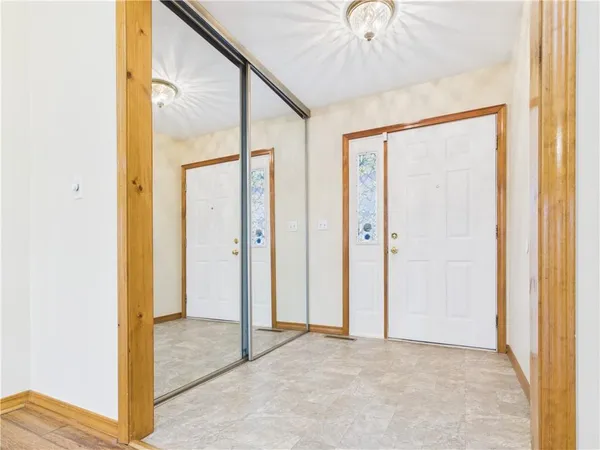 $345,000 | 1475 Grandview Drive, Warrensburg, MO 64093