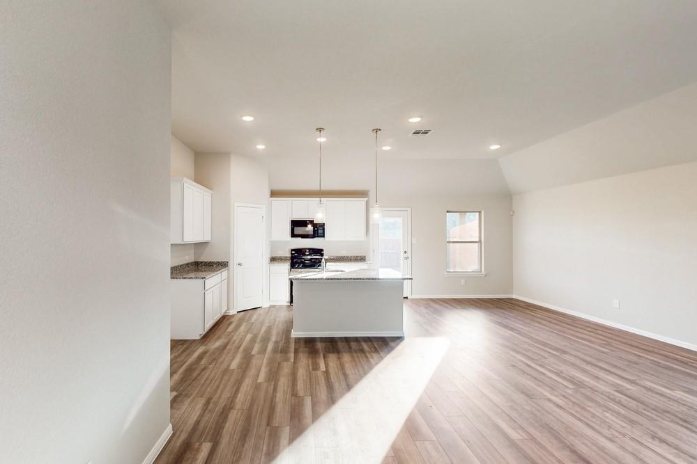 2700 Rambling Road Celina, TX 75009 - Photo 3 of 11