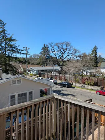 $2,200 | 400 6th Street, Unit 3, Petaluma, CA 94952