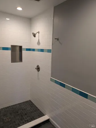 $2,200 | 400 6th Street, Unit 3, Petaluma, CA 94952