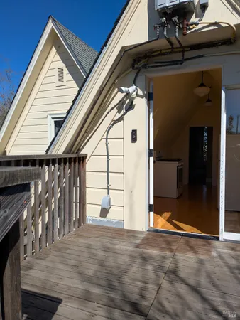 $2,200 | 400 6th Street, Unit 3, Petaluma, CA 94952