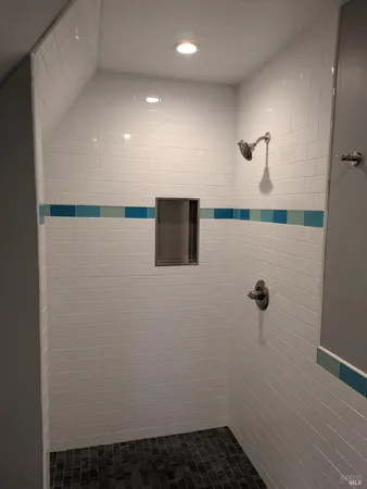 $2,200 | 400 6th Street, Unit 3, Petaluma, CA 94952