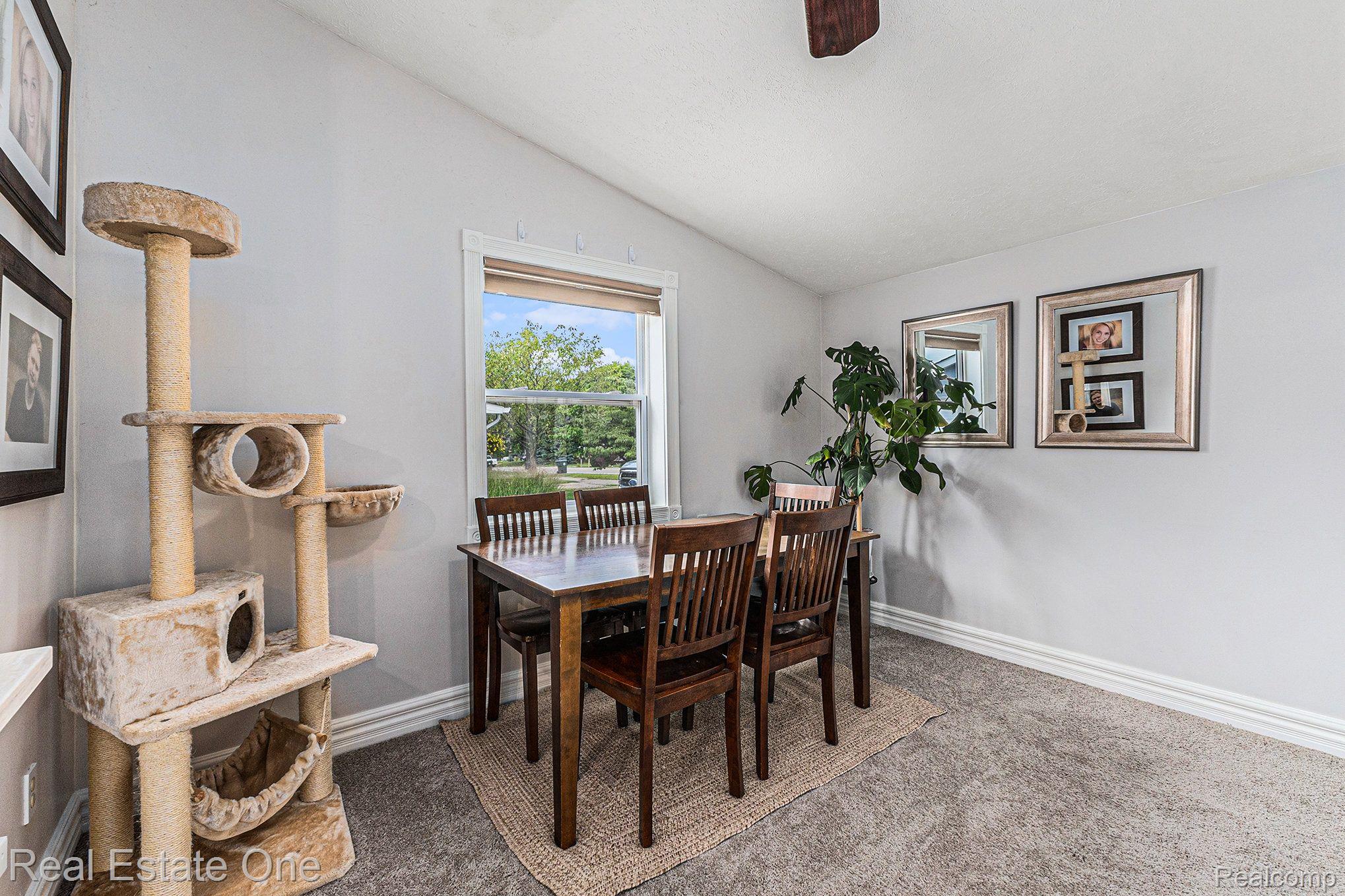 822 Pine Tree Road Lake Orion, MI 48362 - Photo 19 of 27 Gallery Image 19