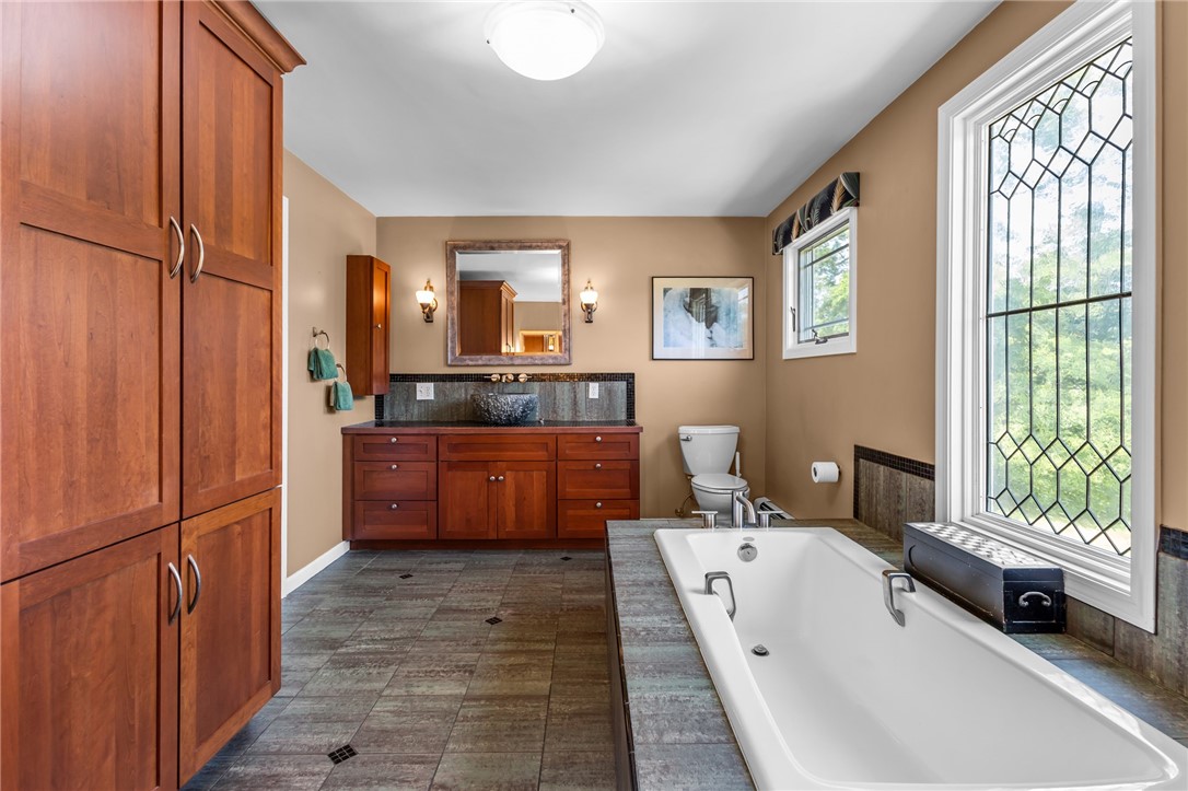 11 Stonegate Road Warren, RI 02885 - Photo 20 of 34