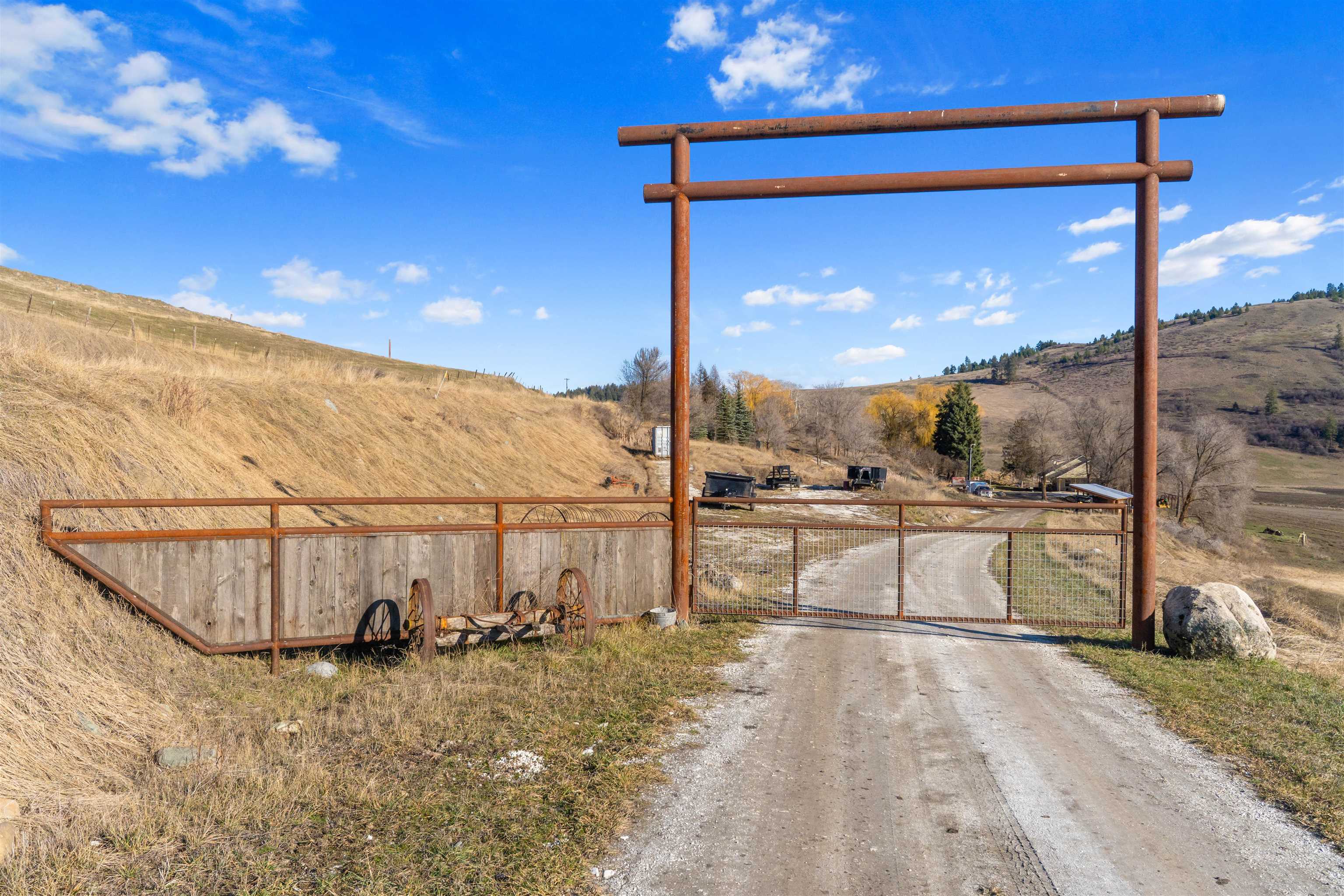 2694 Bridgeman-Rettinger Road Kettle Falls, WA 99141 - Photo 2 of 31