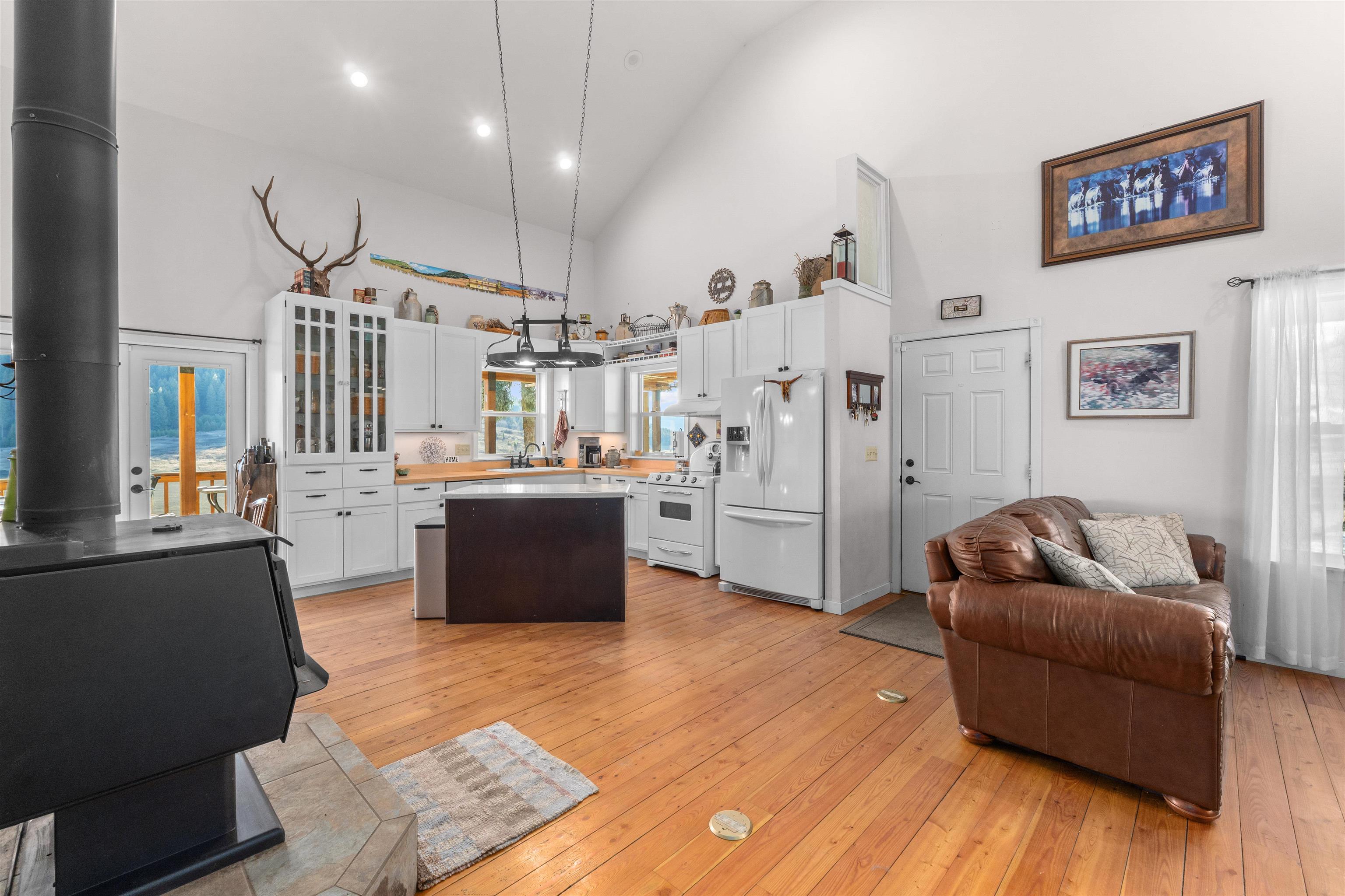 2694 Bridgeman-Rettinger Road Kettle Falls, WA 99141 - Photo 7 of 31