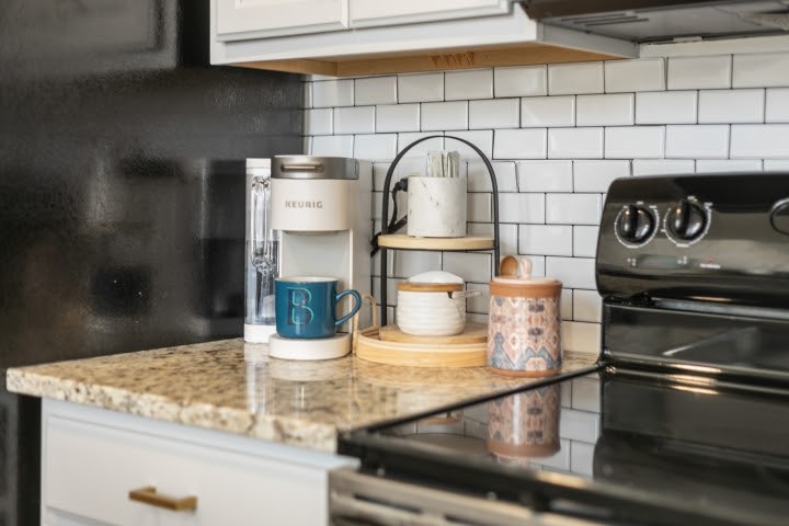 2010 Birch Lane Spring Hill, TN 37174 - Photo 34 of 47 a close view of sink and stove