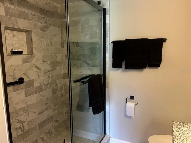 $1,950 | 5662 Gardens Drive, Unit 104, Sarasota, FL 34243