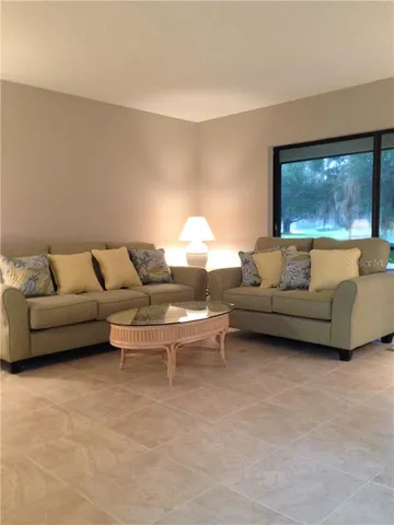 $1,950 | 5662 Gardens Drive, Unit 104, Sarasota, FL 34243