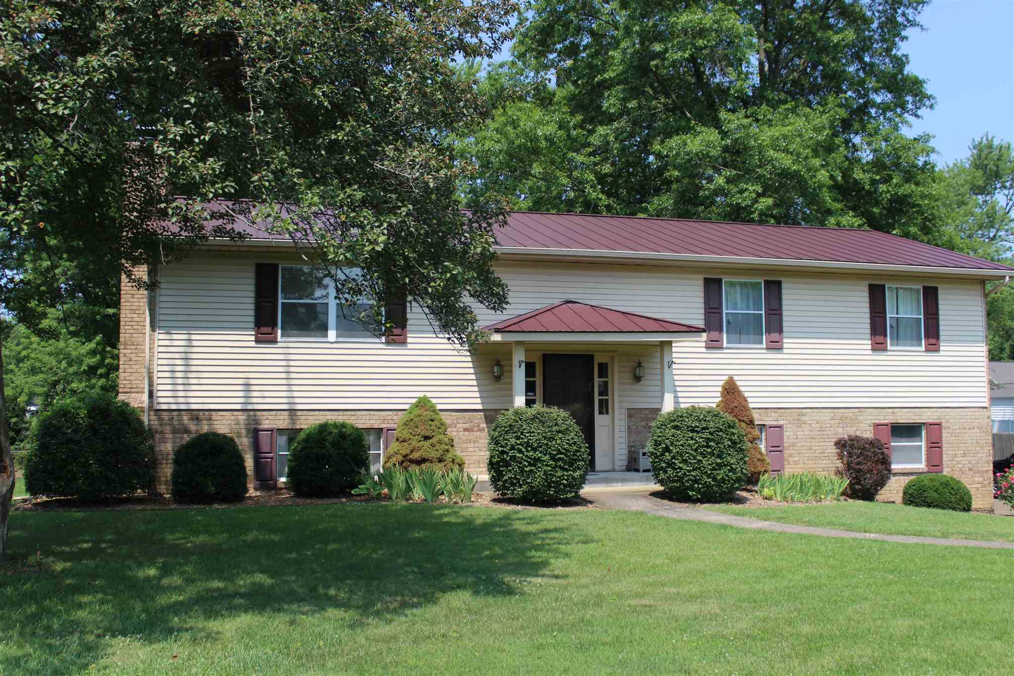 5155 Epworth Road Newburgh, IN 47630 - Photo 4 of 31 Gallery Image 4