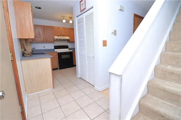 $1,400 | 482 Lake Avenue, Unit 4, Bristol, CT 06010