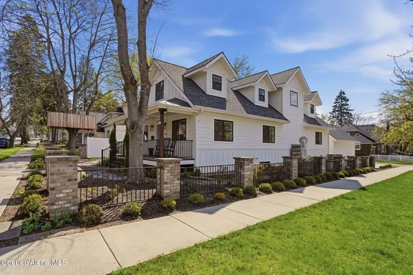 $1,999,000 | 804 East Wallace Avenue, Coeur D'Alene, ID 83814