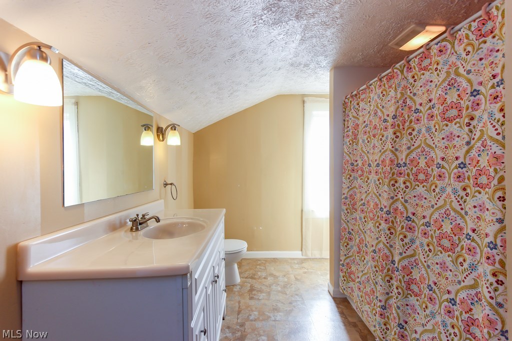 8465 Valley View Road Macedonia, OH 44056 - Photo 22 of 35 Gallery Image 22