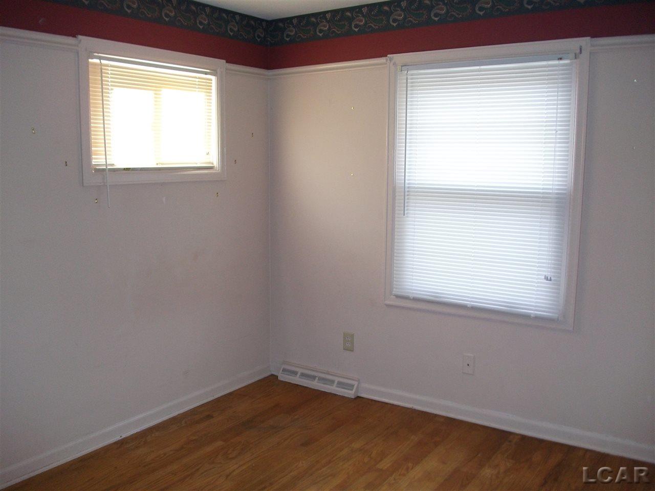 4778 Hooks Mill Road Adrian, MI 49221 - Photo 11 of 23 31274815-10.JPG