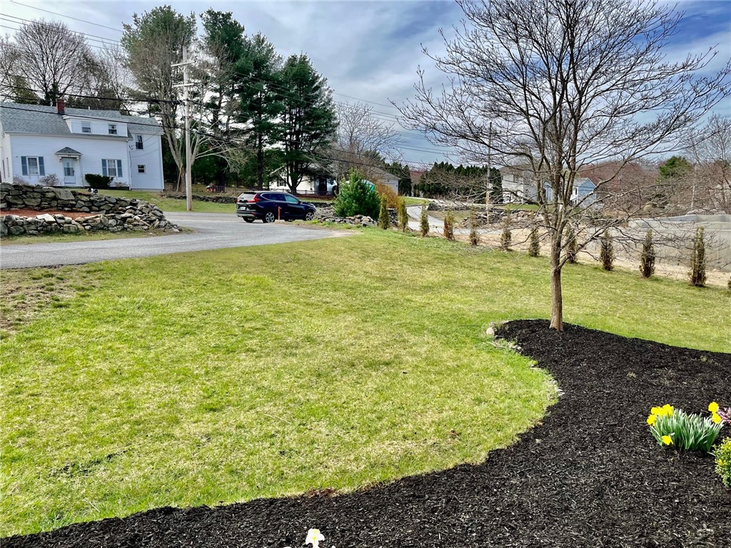 54 Angell Road Cumberland, RI 02864 - Photo 27 of 32