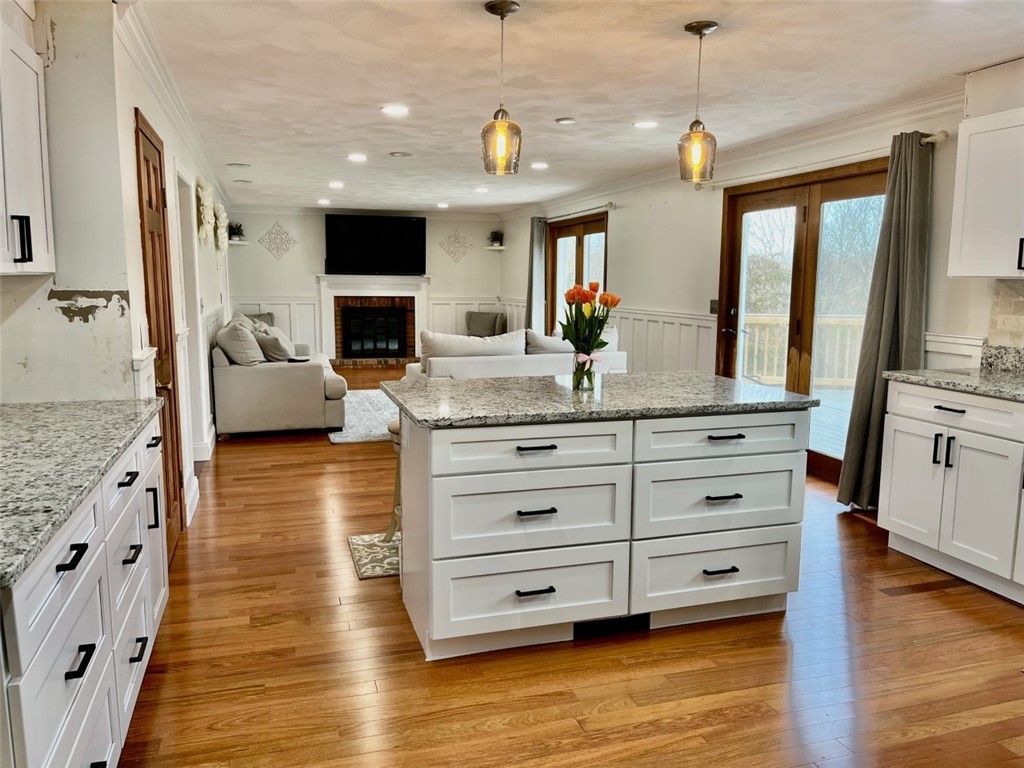 54 Angell Road Cumberland, RI 02864 - Photo 3 of 32