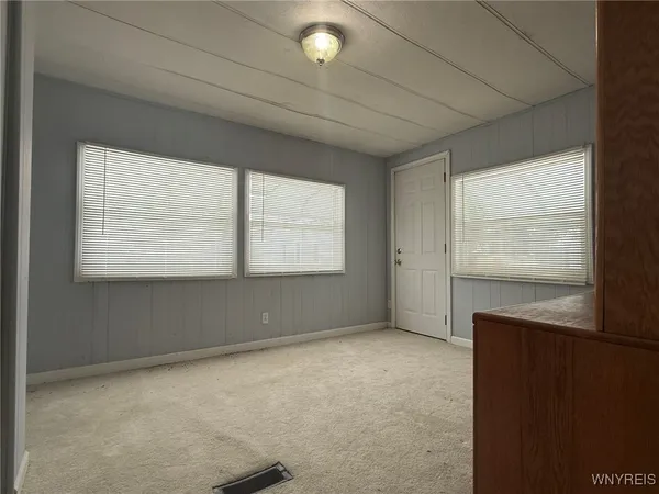 $25,000 | 10 Laurel Street, Newstead, NY 14001