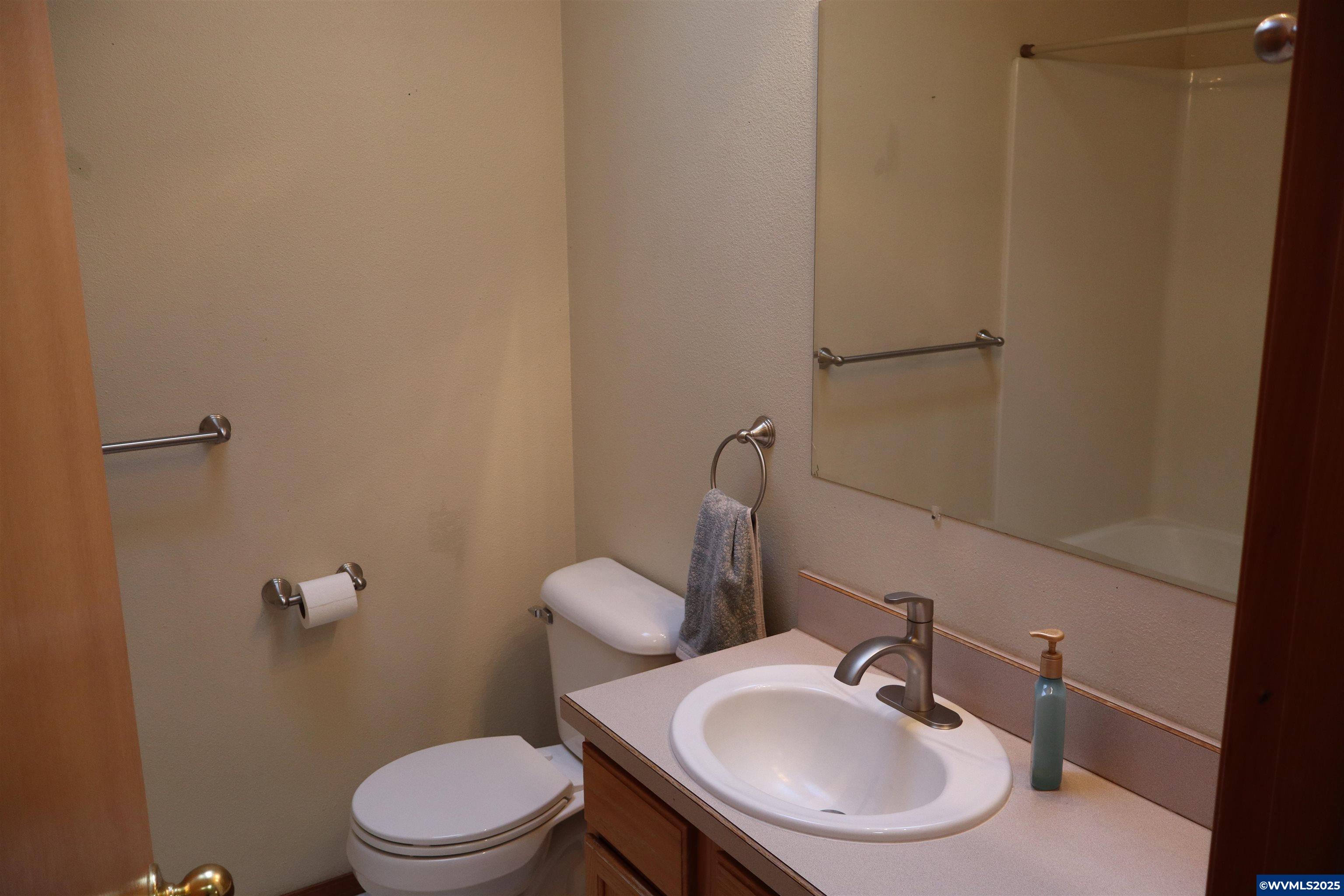 1314 Bair Road Northeast Keizer, OR 97303 - Photo 13 of 29 Gallery Image 13