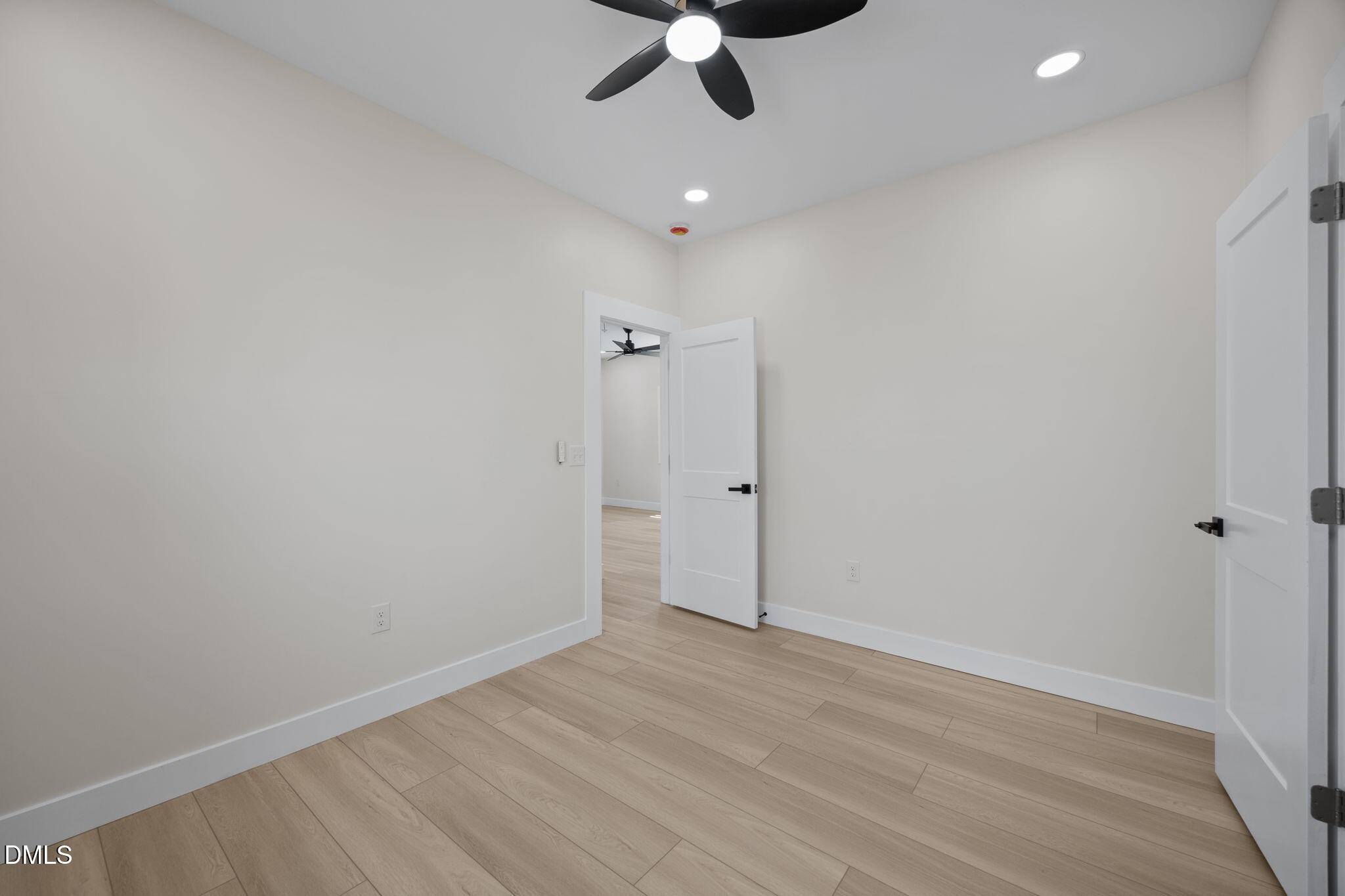 119 Idlewild Avenue Raleigh, NC 27601 - Photo 31 of 57 13-web-or-mls-IMG_5955