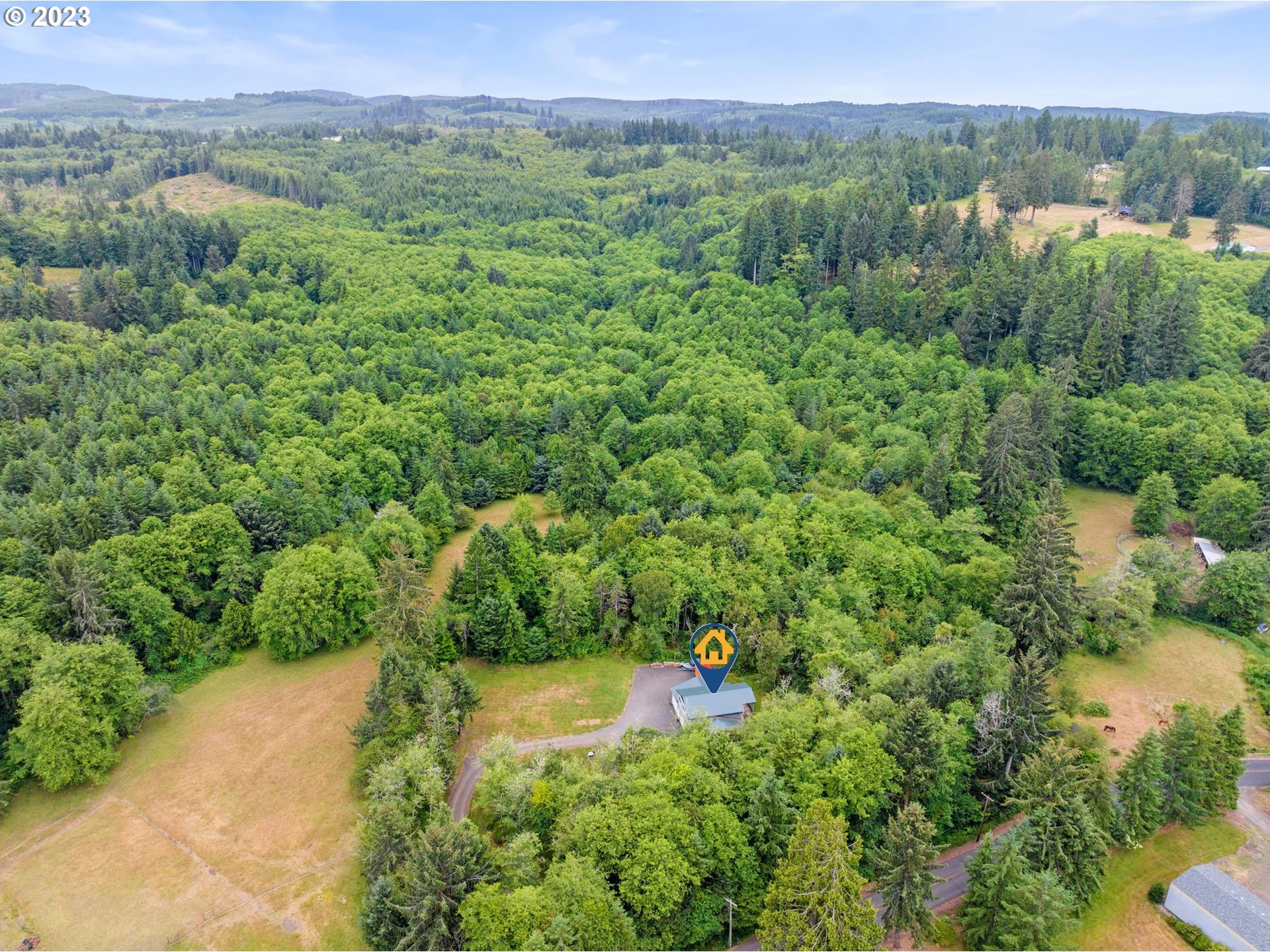 40798 Hillcrest Loop Astoria, OR 97103 - Photo 30 of 33 Drone View/UAV