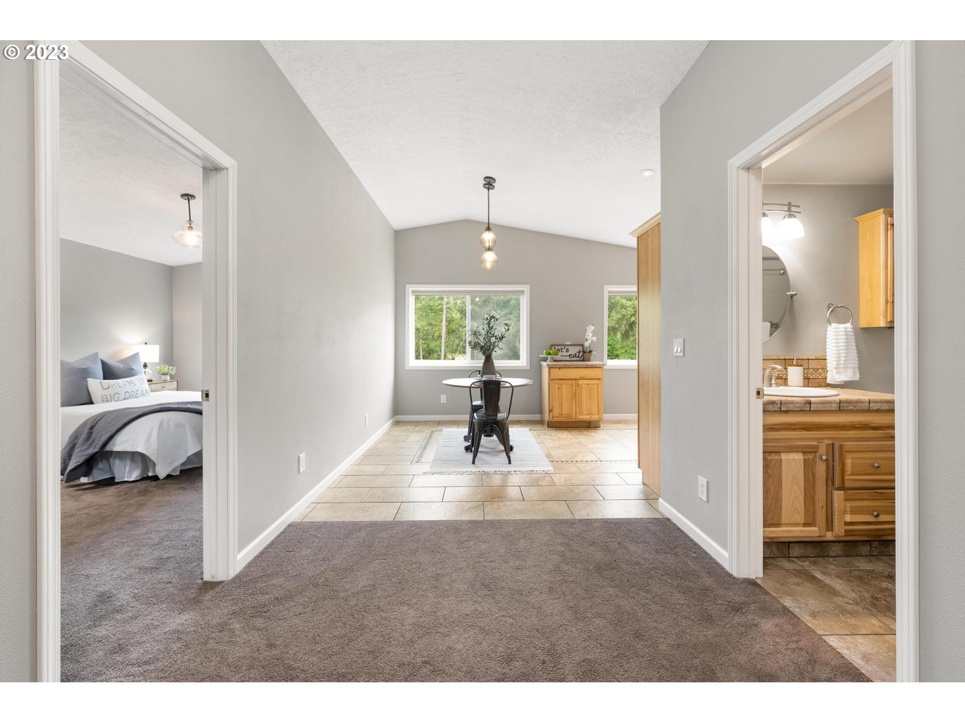 40798 Hillcrest Loop Astoria, OR 97103 - Photo 6 of 33 Dining Area