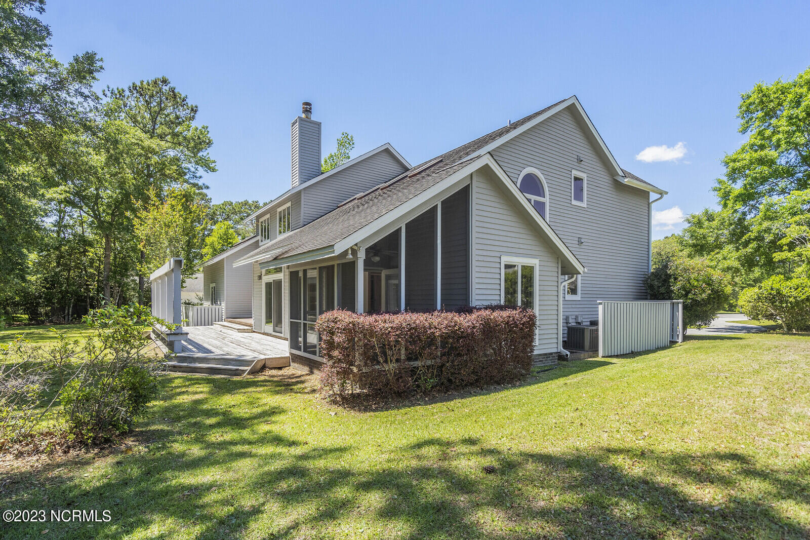 825 South Green Tee Road Hampstead, NC 28443 - Photo 68 of 83 large sideyard
