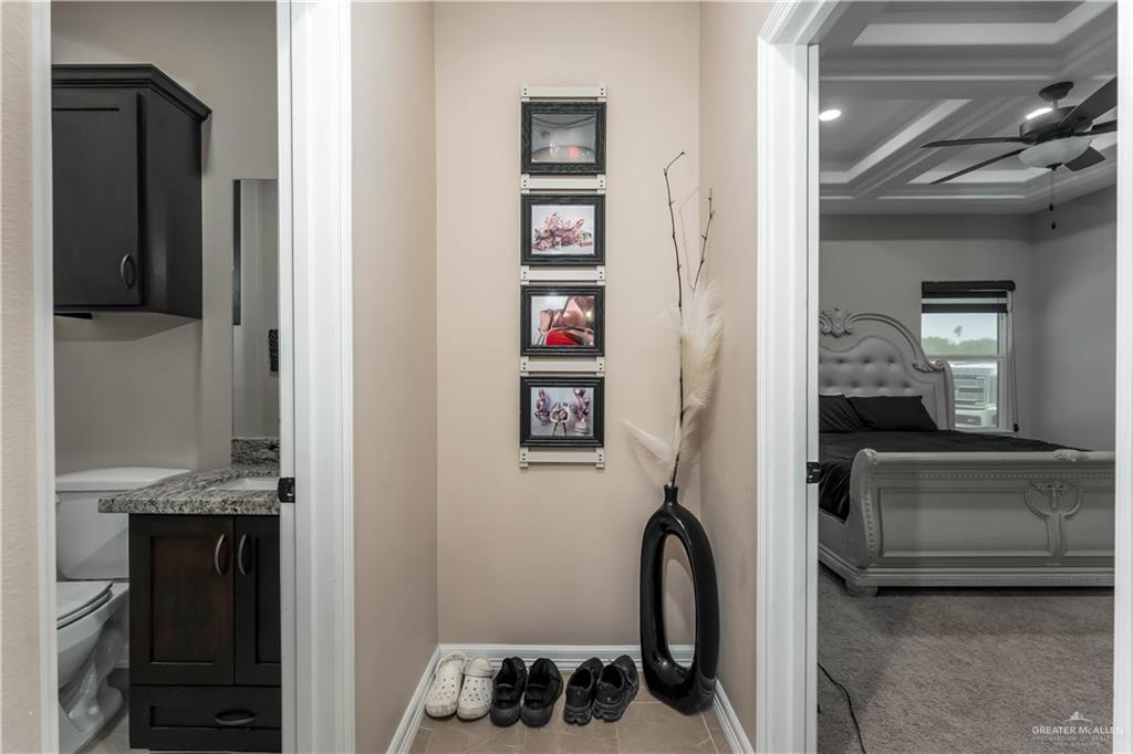 709 La Laguna Road Mission, TX 78572 - Photo 18 of 41