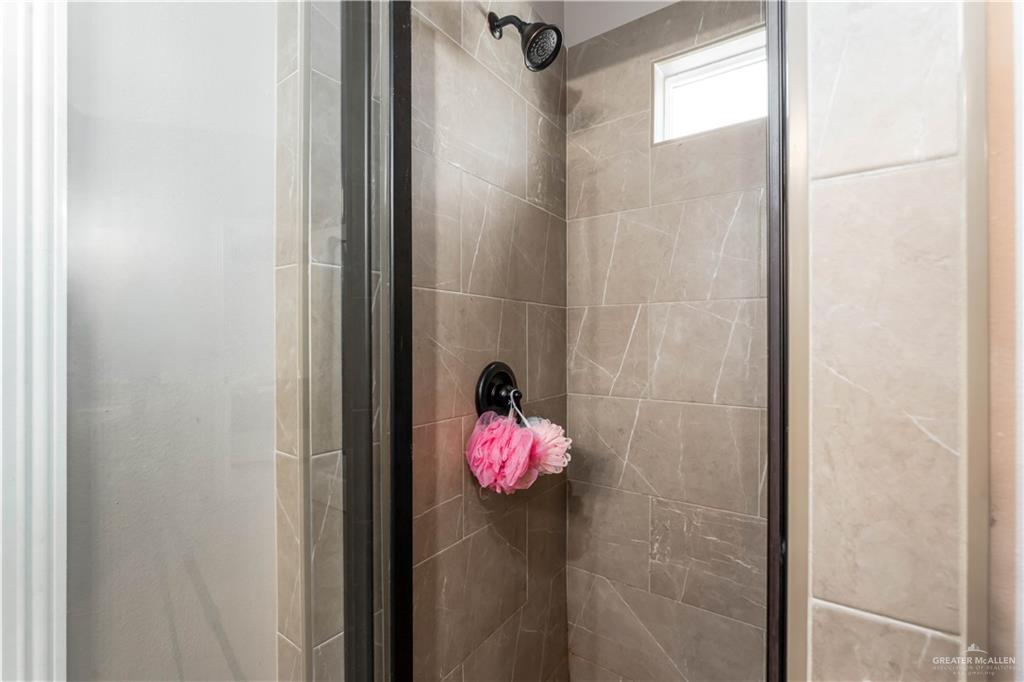 709 La Laguna Road Mission, TX 78572 - Photo 26 of 41