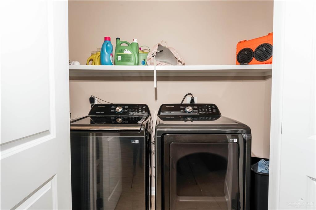 709 La Laguna Road Mission, TX 78572 - Photo 34 of 41