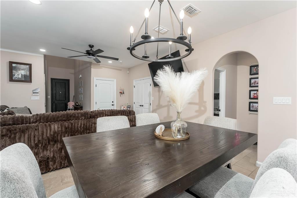 709 La Laguna Road Mission, TX 78572 - Photo 8 of 41