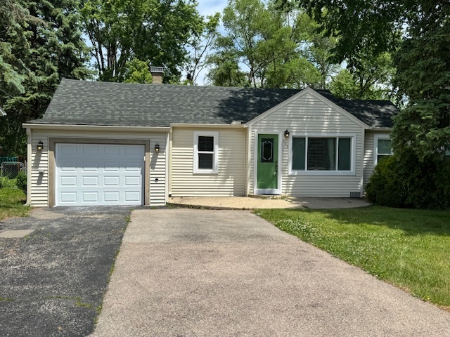 113 Pheasant Trail Lake In The Hills, IL 60156 - Photo 1 of 22