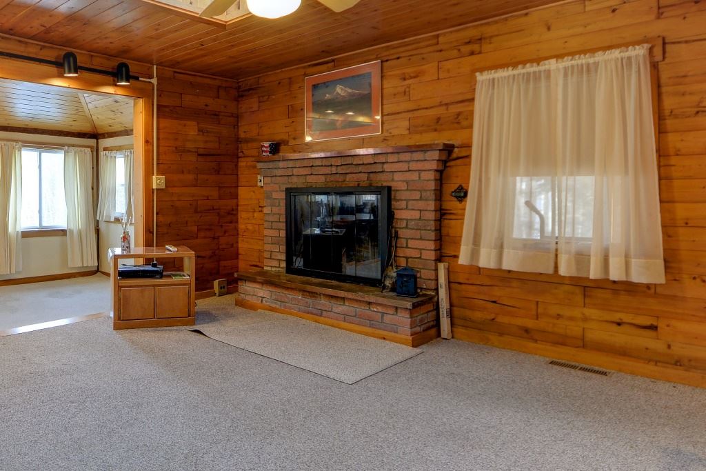 307 Tunnel Stream Road Benton, NH 03785 - Photo 16 of 37 Gallery Image 16