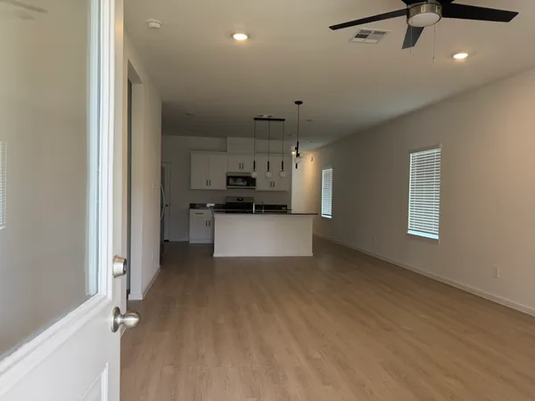 $2,650 | 407 Robin Court, Angleton, TX 77515