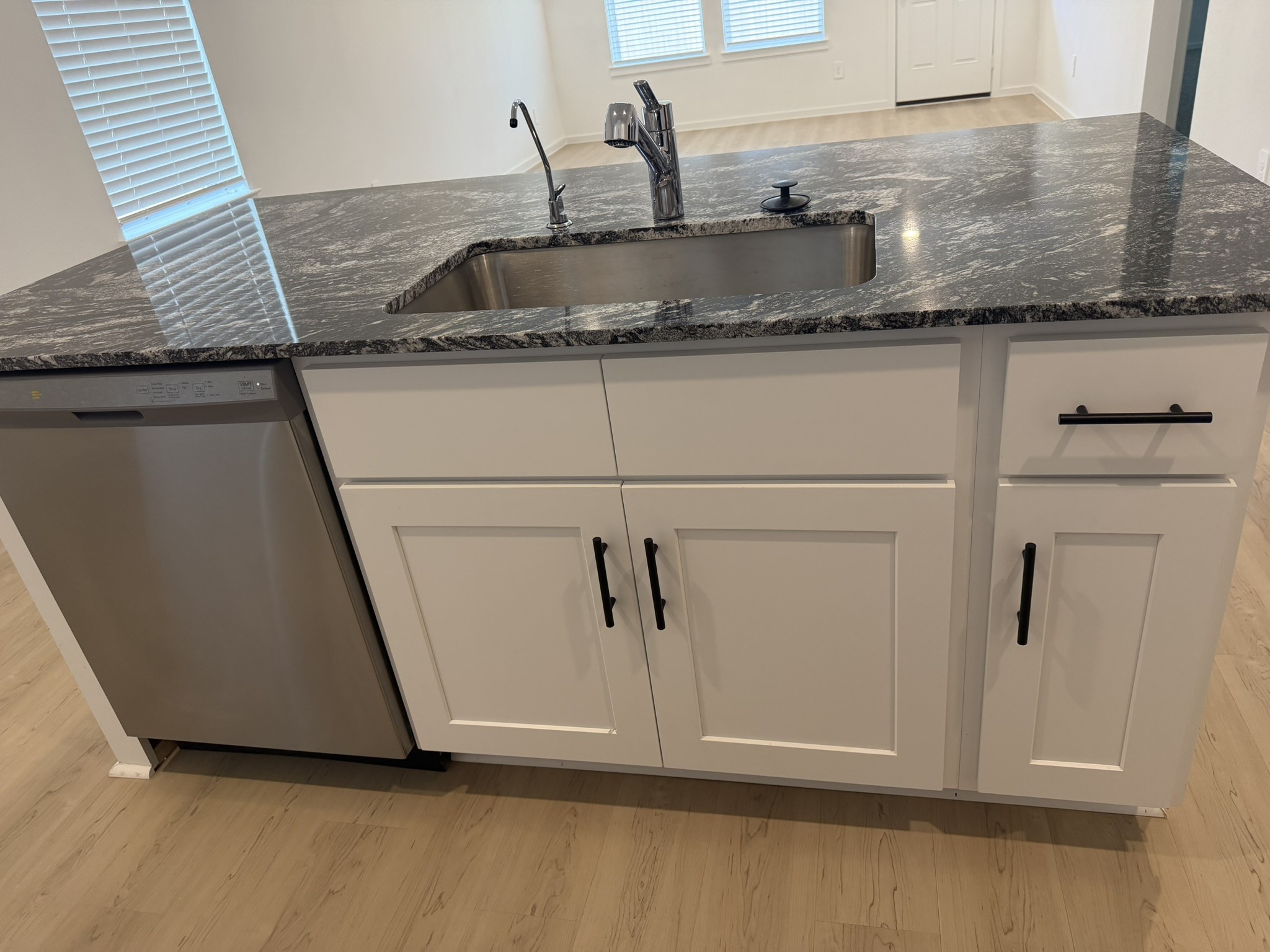 407 Robin Court Angleton, TX 77515 - Photo 34 of 43