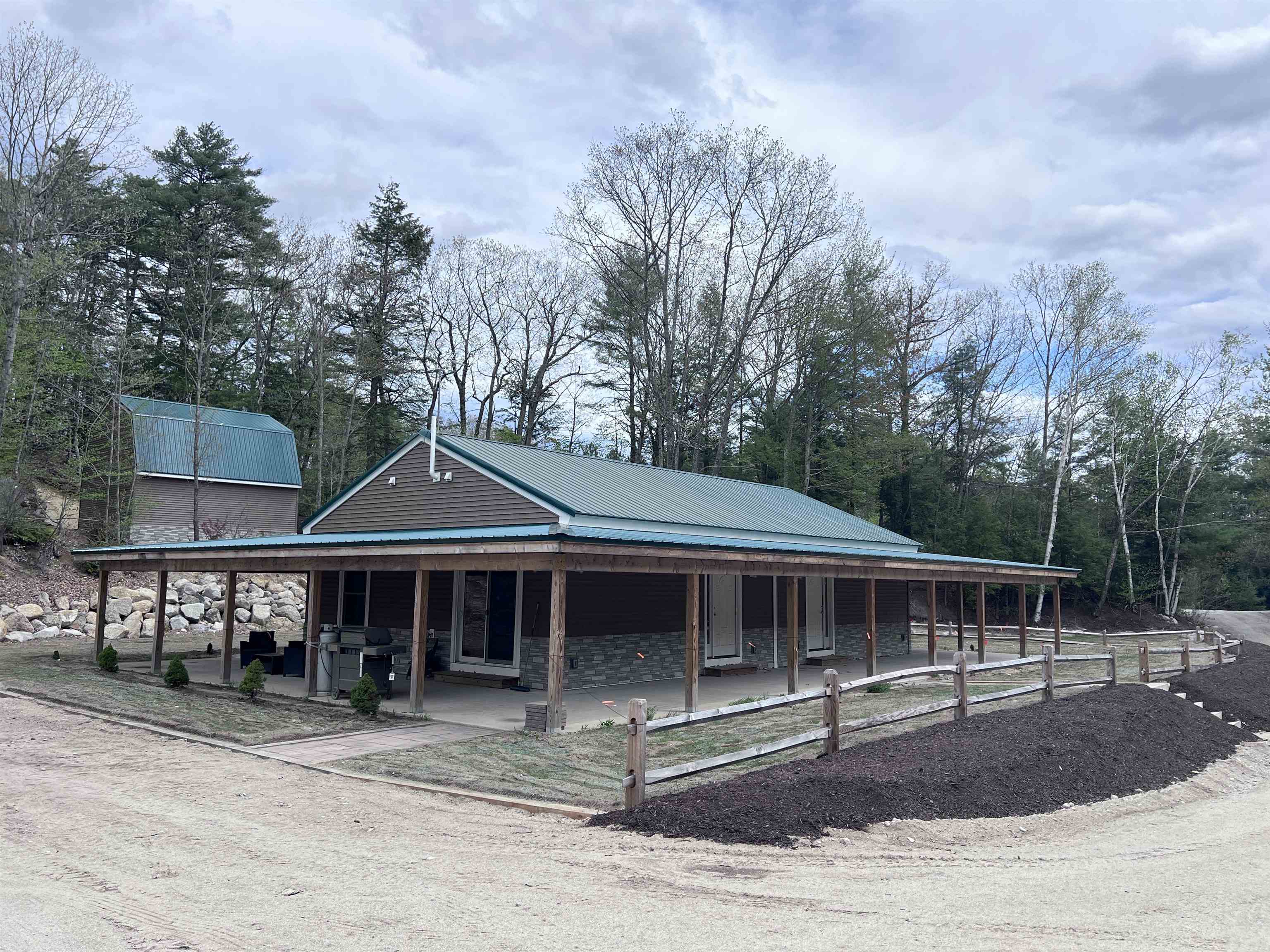 741 West Main Street Hillsborough, NH 03440 - Photo 1 of 12