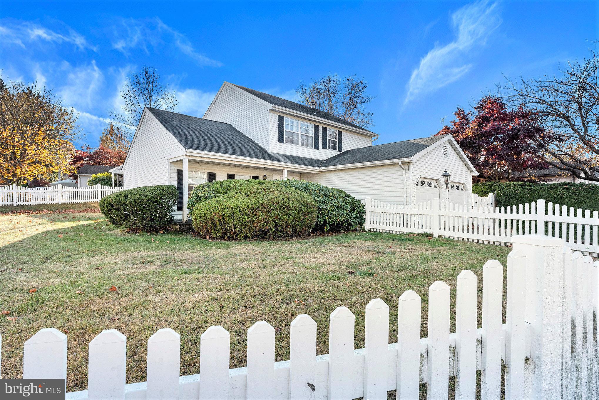 1212 Stevens Road Philadelphia, PA 19116 - Photo 1 of 35 Gallery Image 1
